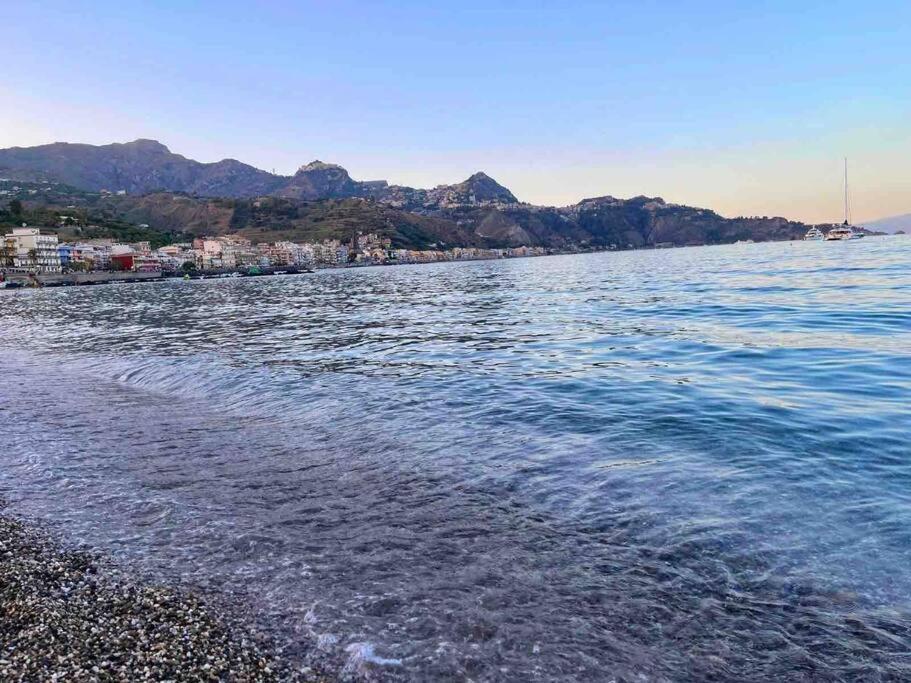 Casa Vacanza Giardini Naxos Taormina Miranaxos Exteriér fotografie