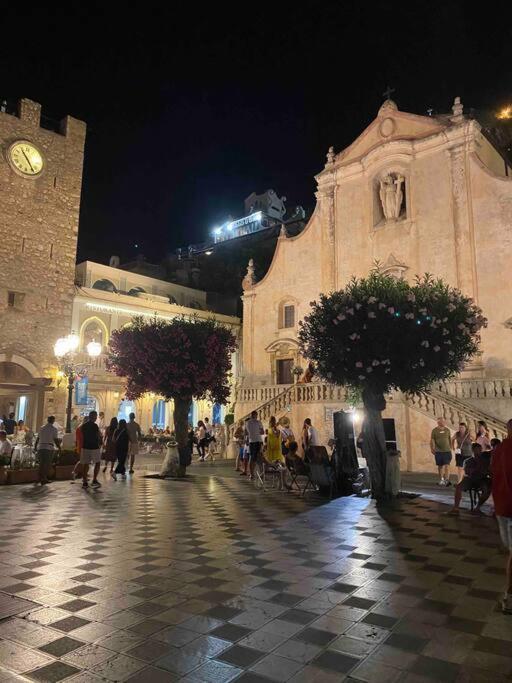 Casa Vacanza Giardini Naxos Taormina Miranaxos Exteriér fotografie