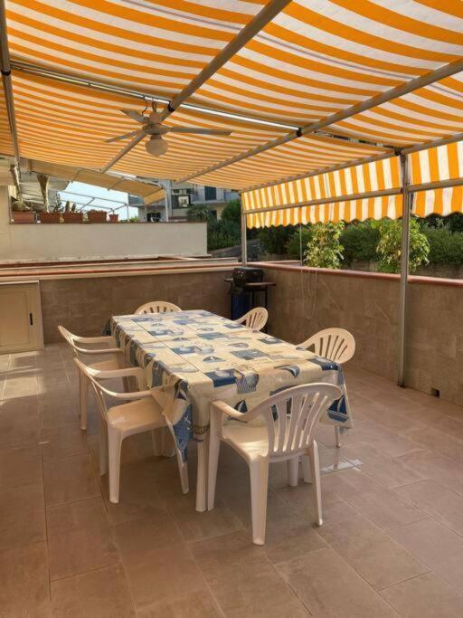 Casa Vacanza Giardini Naxos Taormina Miranaxos Exteriér fotografie